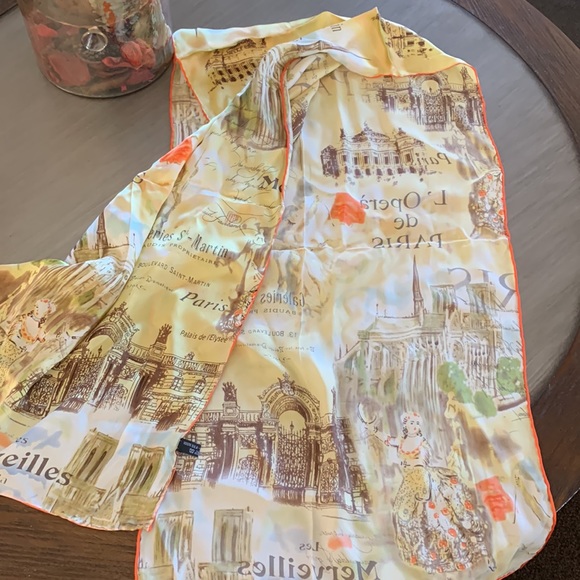 Vintage Les Merveilles Le’ Opera de Paris Silk Scarf 100% Silk City Scape - Picture 5 of 5
